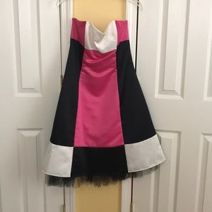 Blocked prom dress